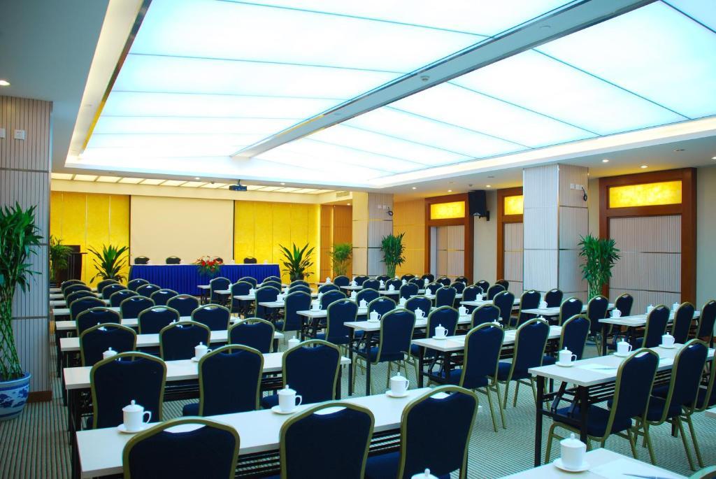 Beijing Rainbow Hotel 외부 사진