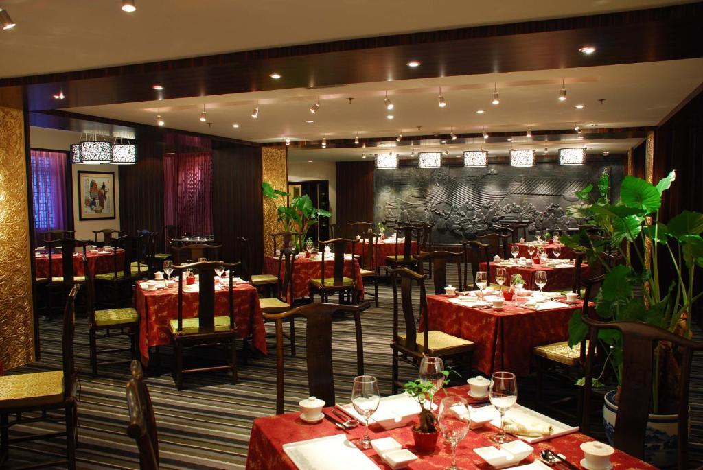 Beijing Rainbow Hotel 외부 사진